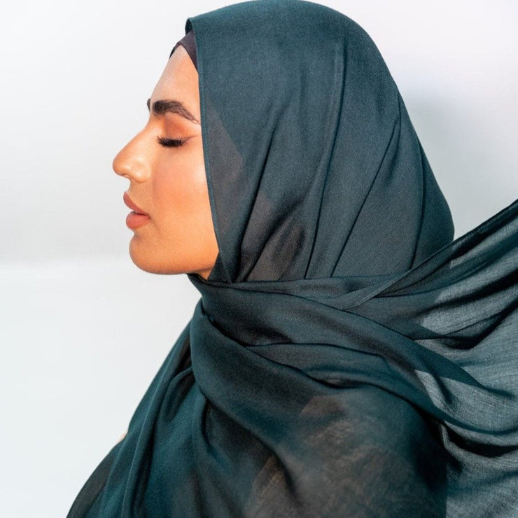 Premium Modal Hijab - Deep Tropics